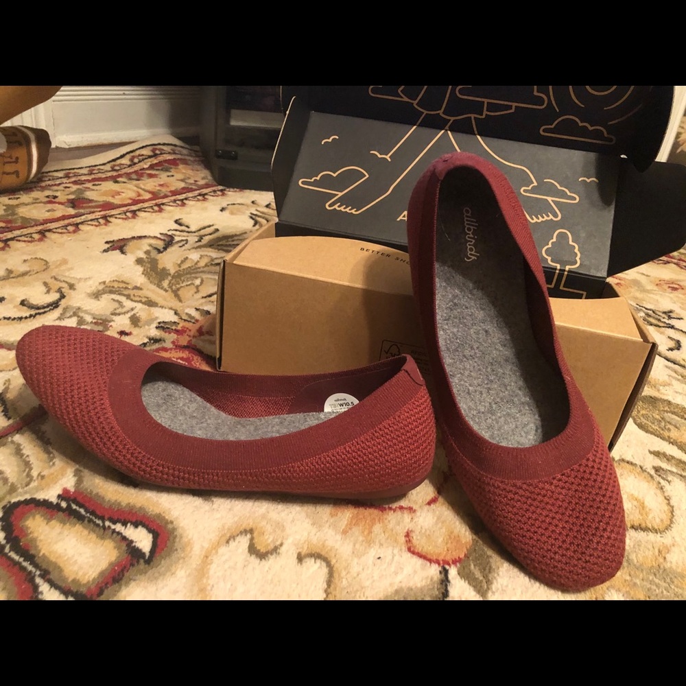 Allbirds Tree Breezers    Red. Worn once